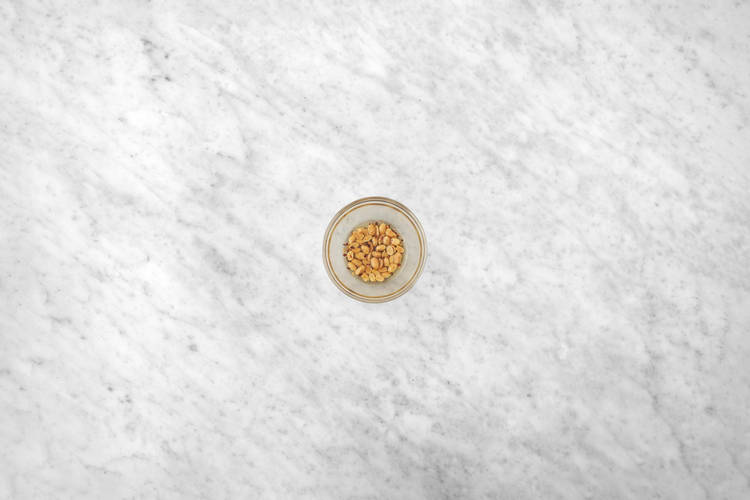 Lav chili-peanutolie 