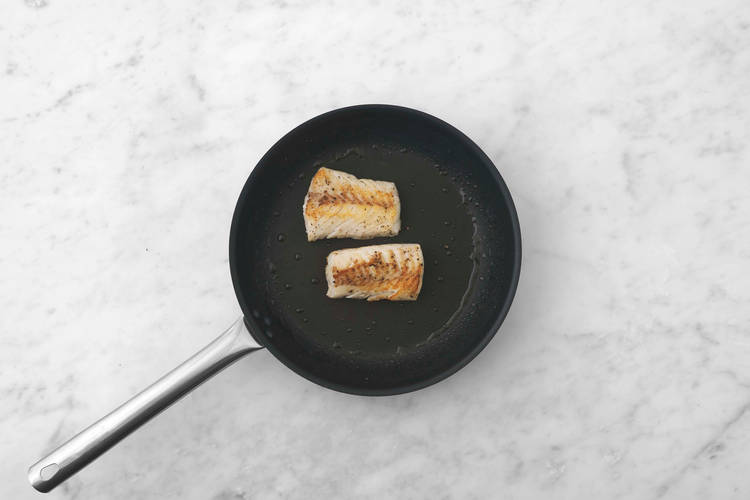 Fry the fish