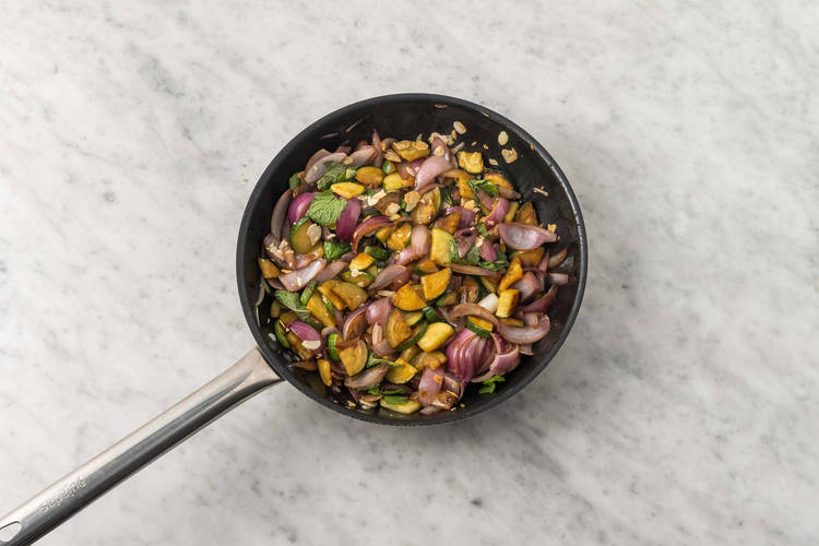 Aggiungere le mandorle