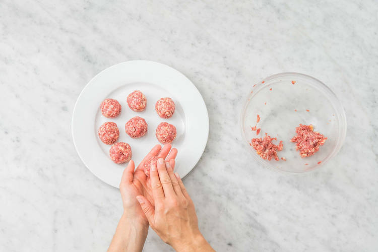 Rulla köttbullar