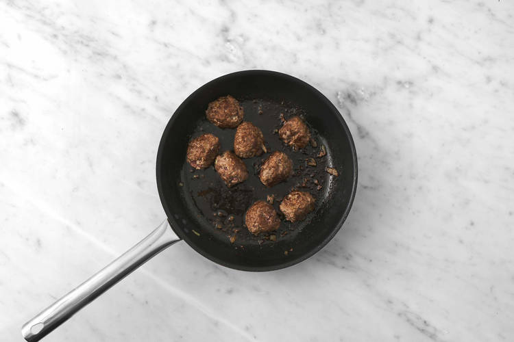 Stek kjøttboller