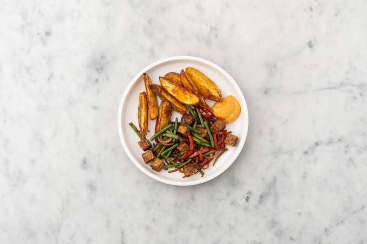 Groenten roerbakken en serveren