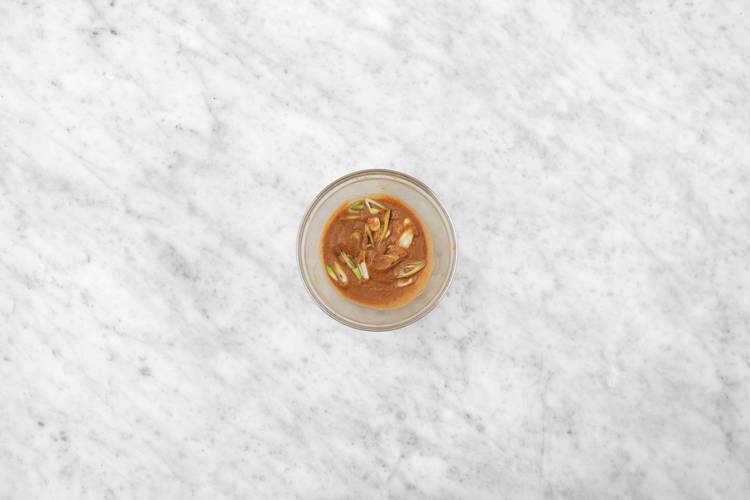 Terminer la préparation et mélanger la sauce