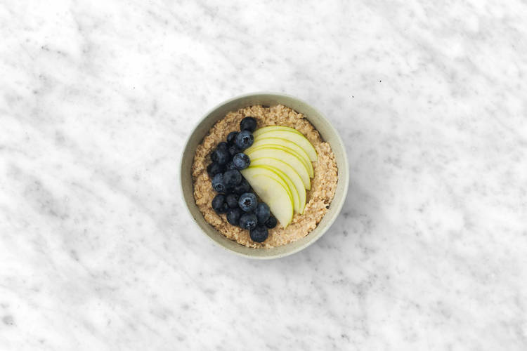Blueberry and Apple Oats
