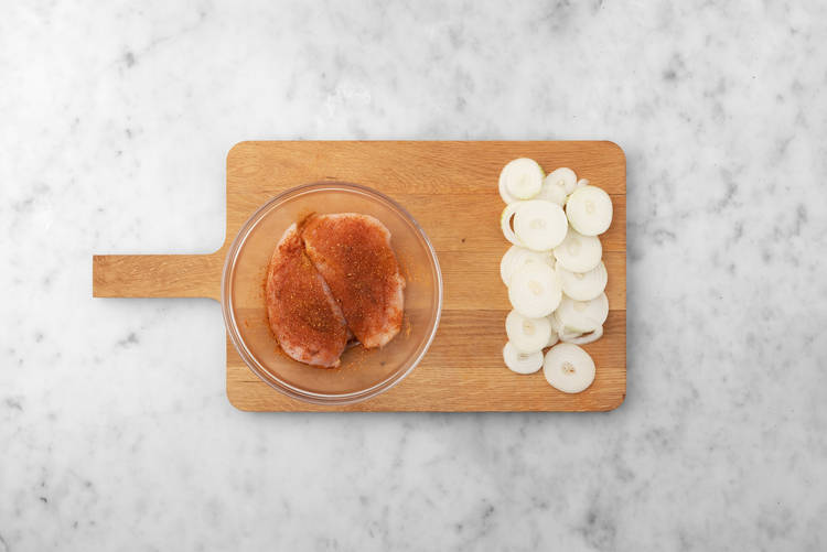 Rôtir les légumes et terminer la préparation