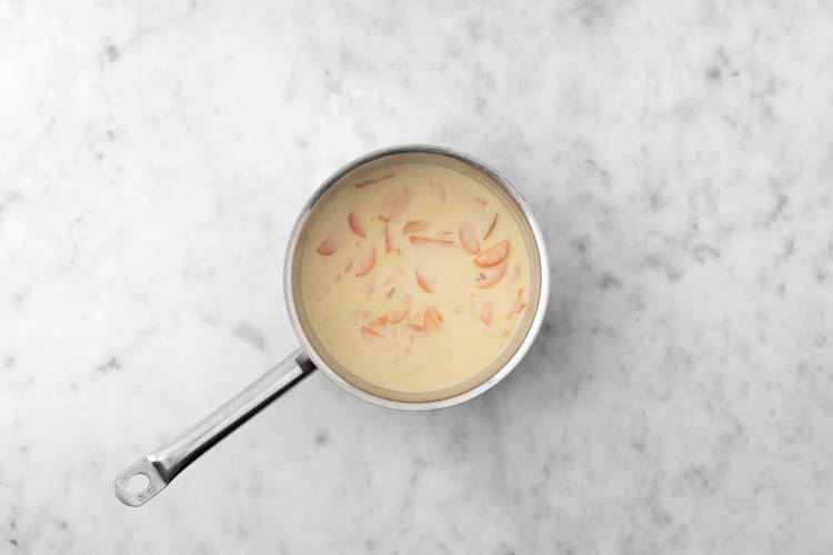 Prepara la salsa de zanahoria