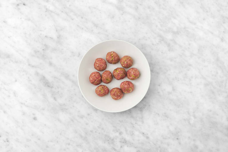 Préparer et former les boulettes