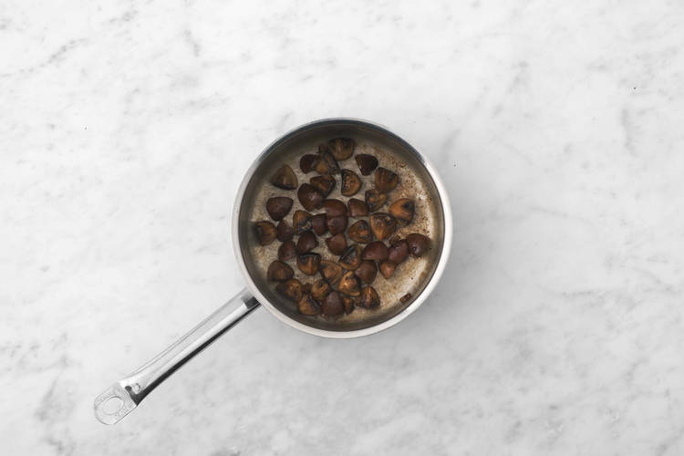 Carameliza las setas portobello