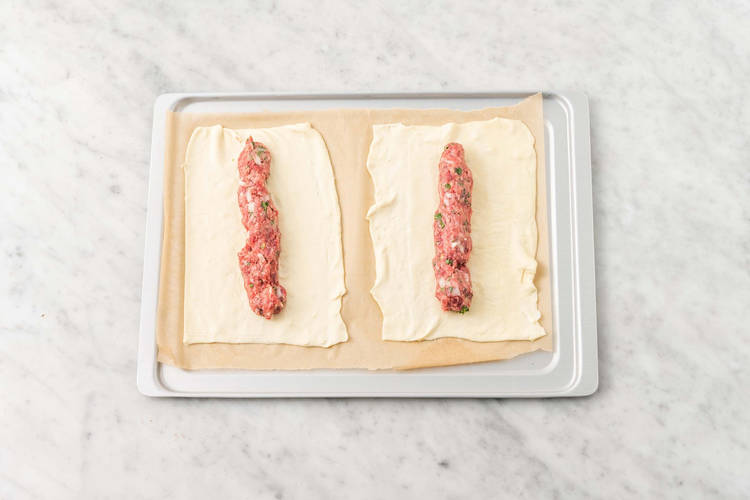 Préparer les pains-saucisses