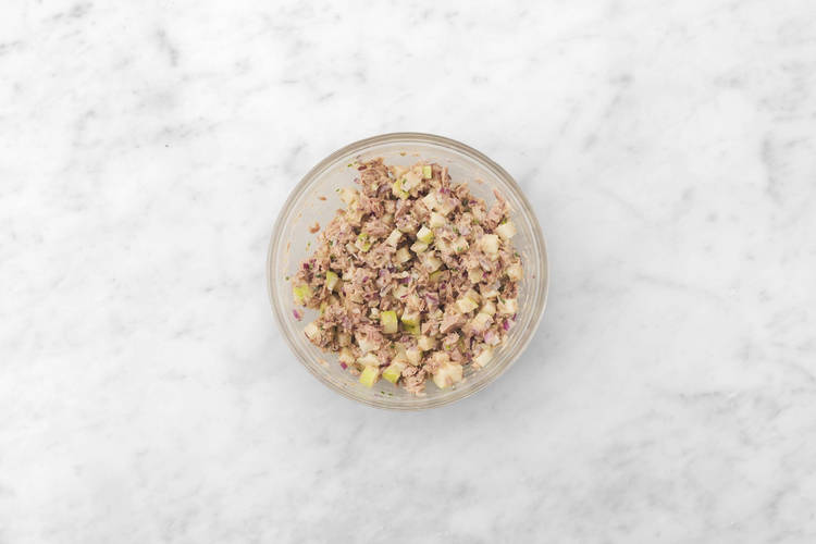 Préparer la salade de thon
