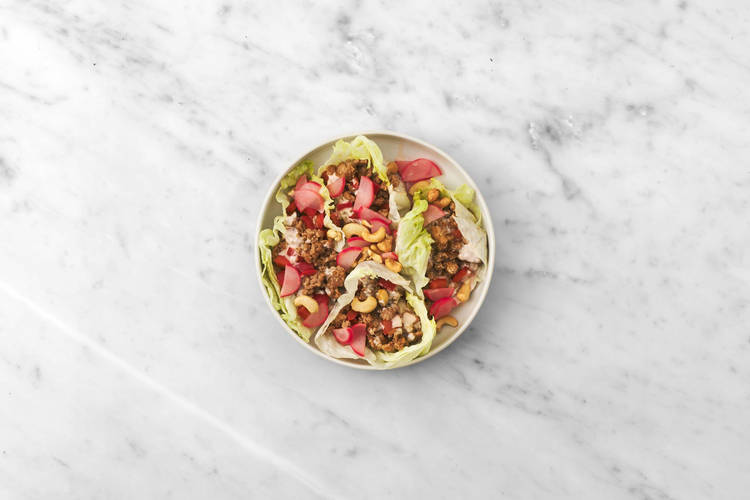 Cuire la garniture et la sauce