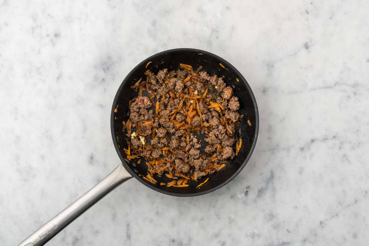 Steg oksekød og gulerod