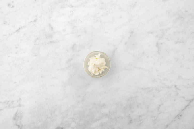 Make topping and sauces