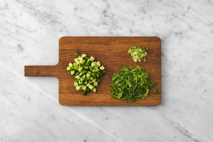 Salatzutaten schneiden