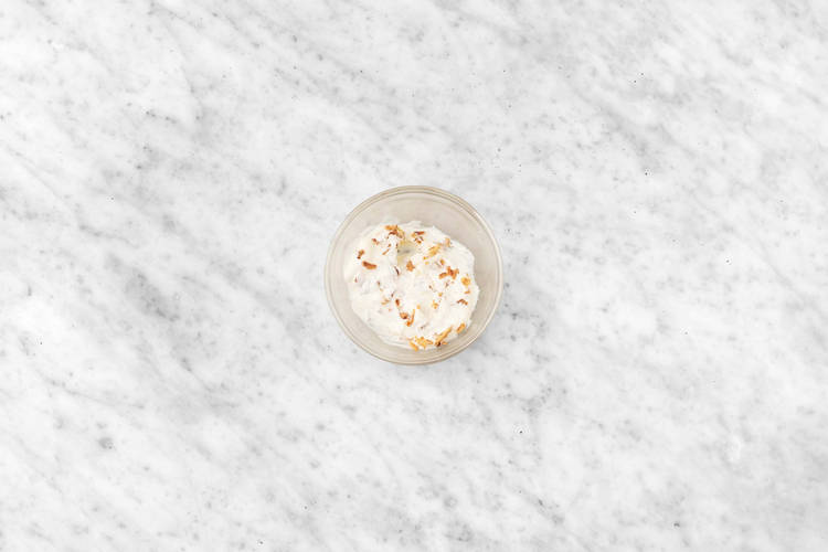 Préparer la trempette à l’oignon