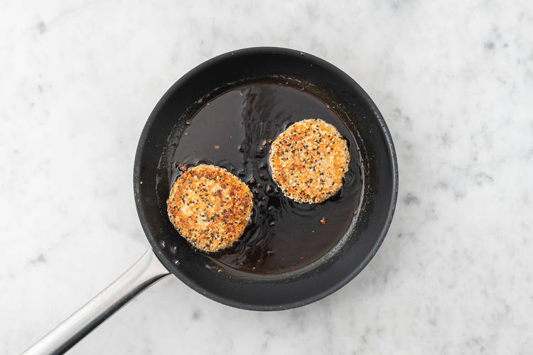 Cuire le burger de poisson