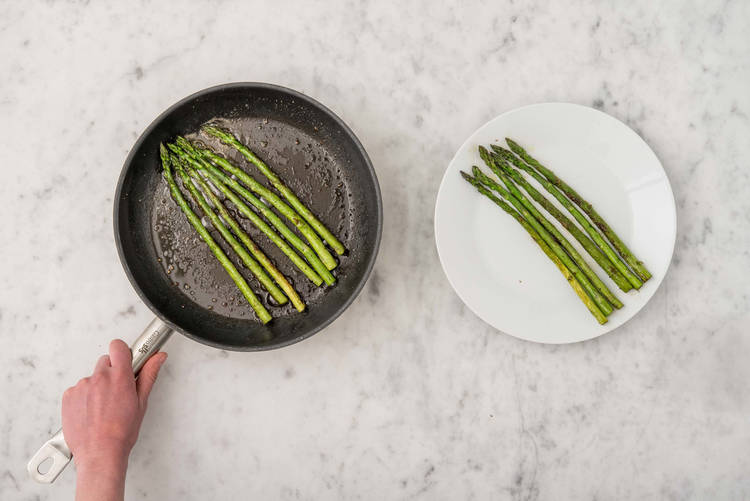 COOK ASPARAGUS