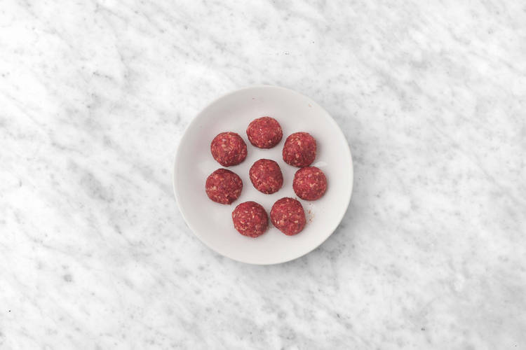 Form meatballs