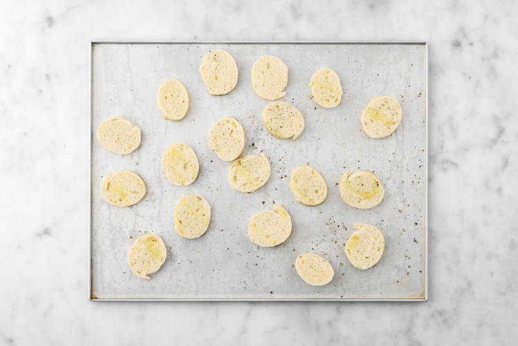 Toast crostini
