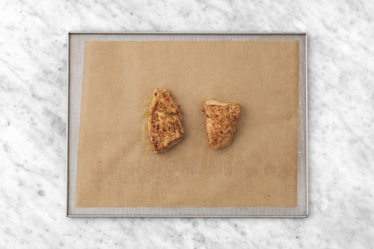 Préparer et saisir la dinde