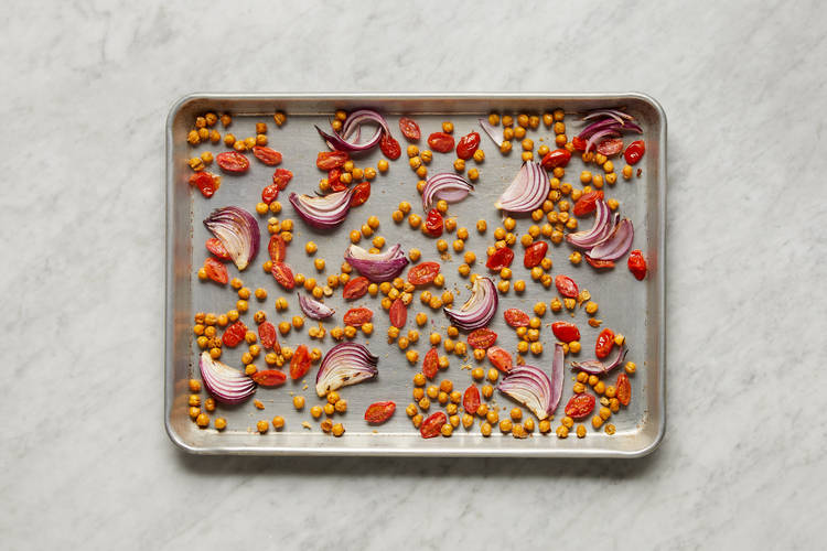 ROAST VEGGIES & CHICKPEAS