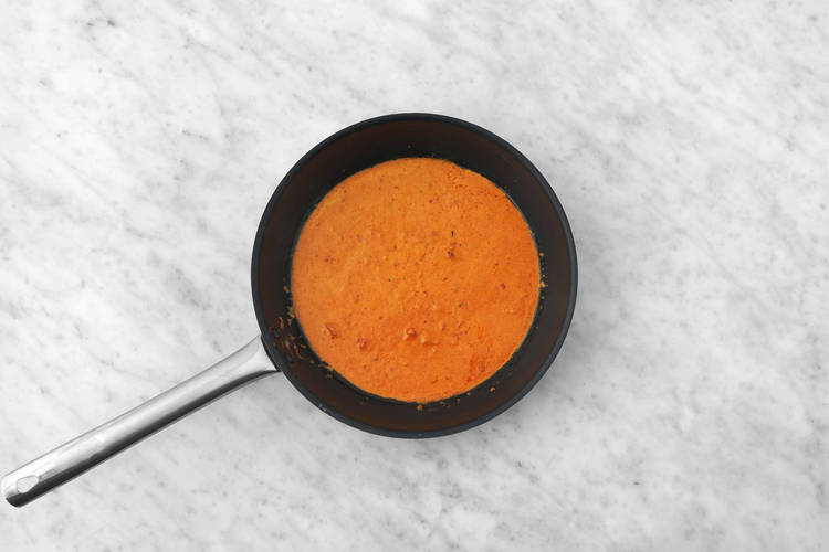 Make red pepper pesto sauce
