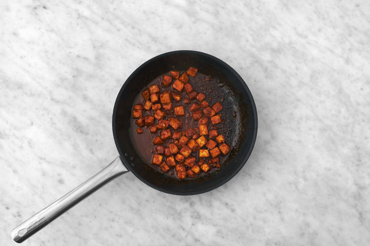 Cook mushrooms and glaze tofu