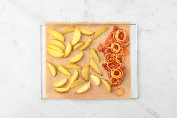 Cuocere pollo e verdure