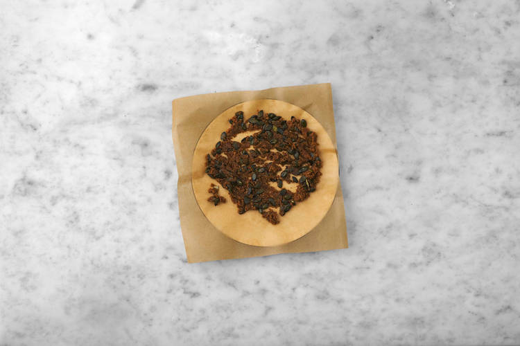 Make pepita crumble