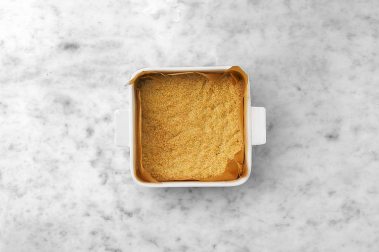 Bake shortbread base