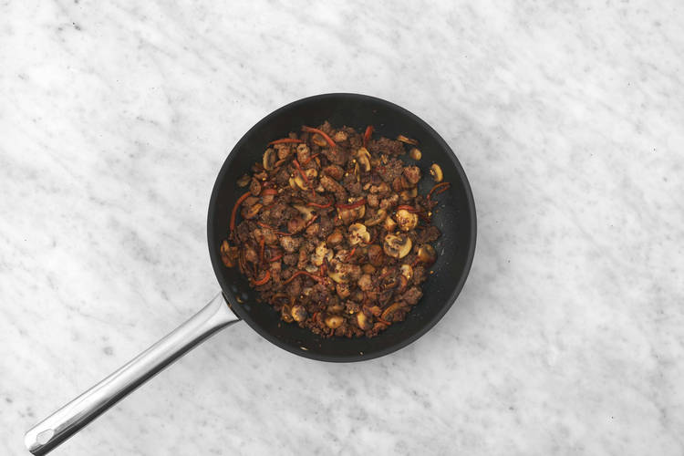 Cuocere la salsiccia