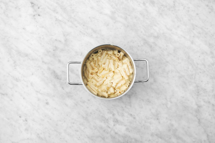 Gör mac and cheese