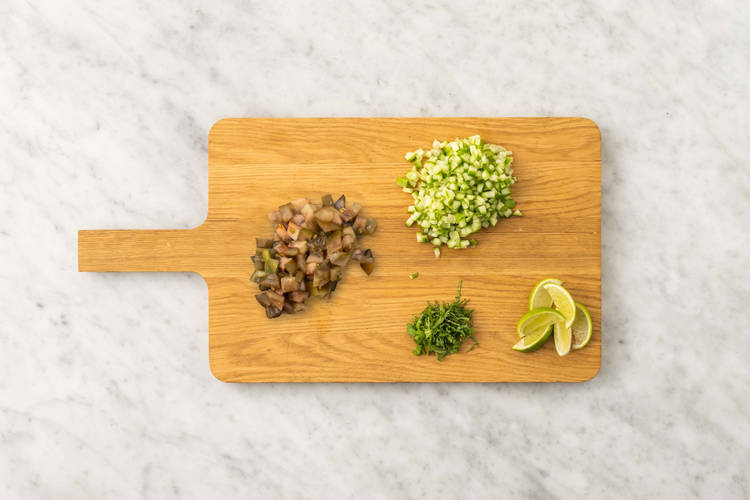 Enfourner le pain naan