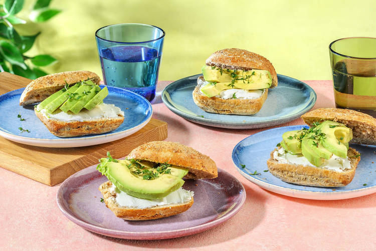 Tartines à l'avocat et au fromage de chèvre frais