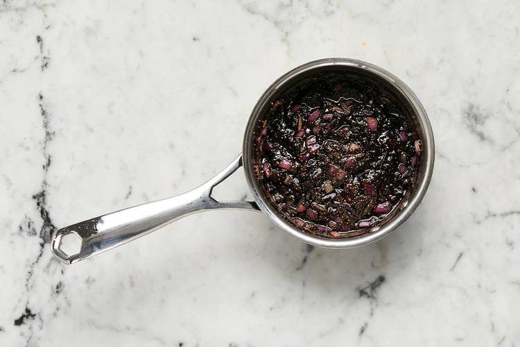 Make fig-onion jam