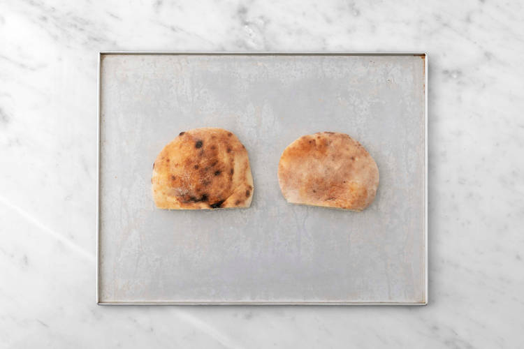 Tuesta el pan de pita