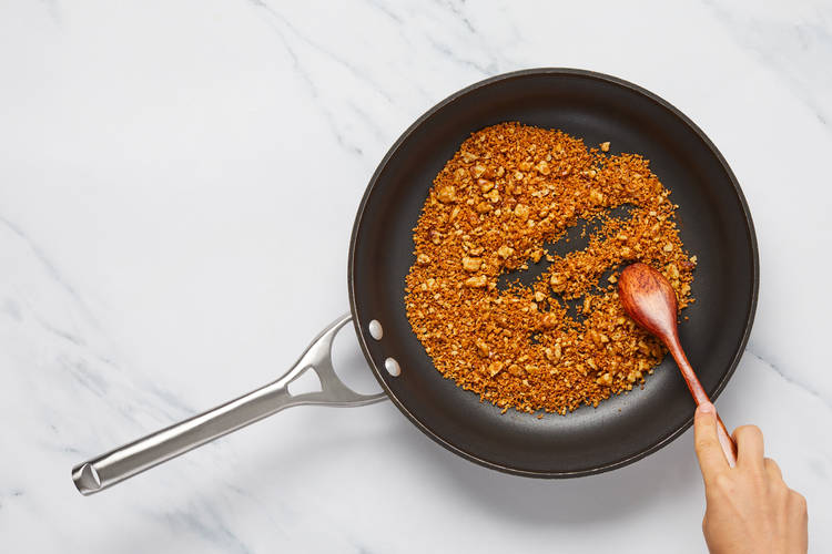 TOAST PANKO & WALNUTS