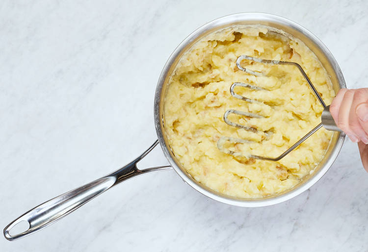 MAKE MASHED POTATOES