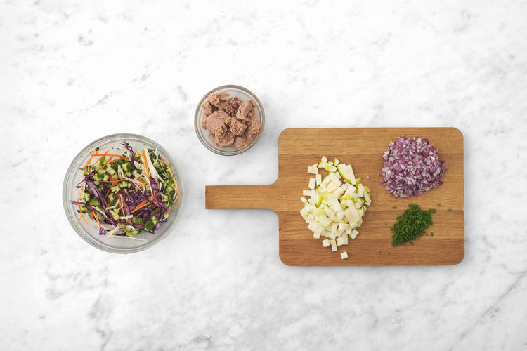 Préparer la salade mixte