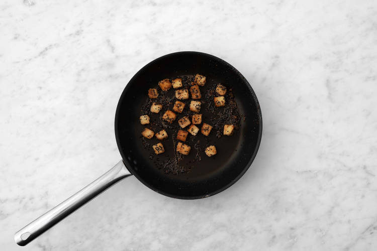 Cook tofu and chicken