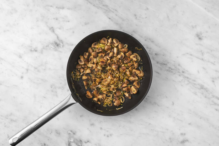 La poêle prend le relais