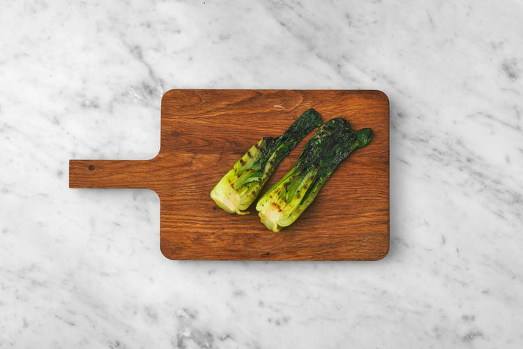 Fry the pak choi
