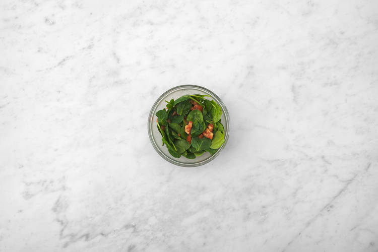 Assembler le couscous et la salade