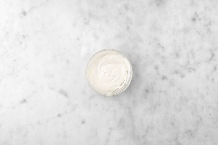 Preparare la salsa yogurt