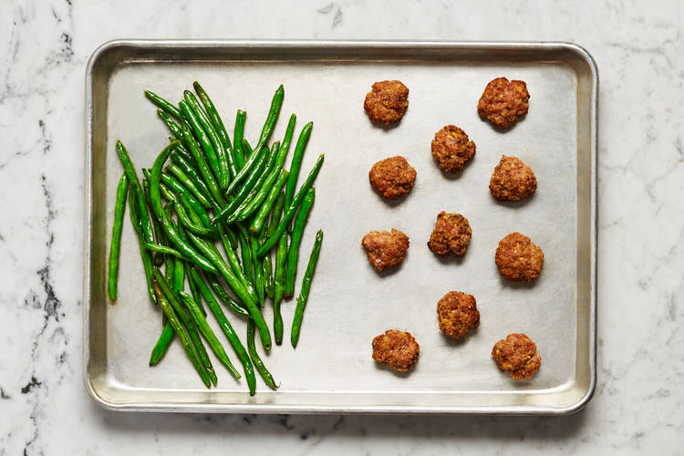 ROAST PATTIES & GREEN BEANS