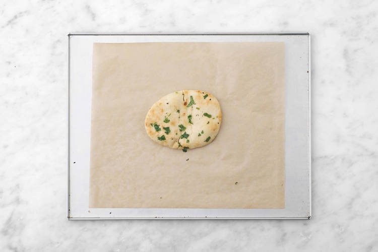 Enfourner le naan