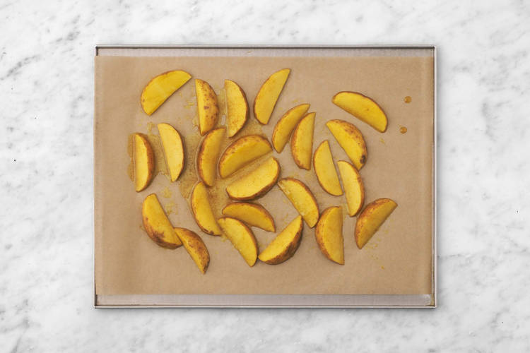 Enfourner les potatoes