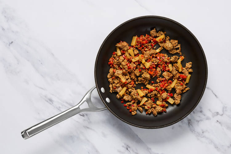 Cook turkey and peppers