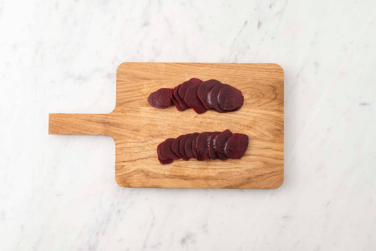 Rote Beete schneiden