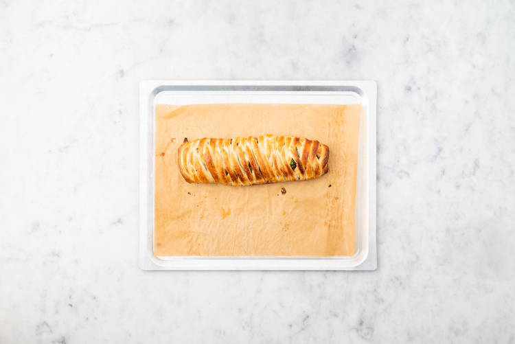 Bake the pastry